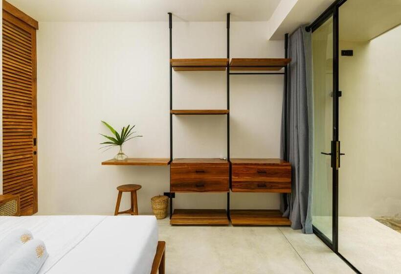 غرفة قياسية مزوَّدة بشُرفة, Terra Resort