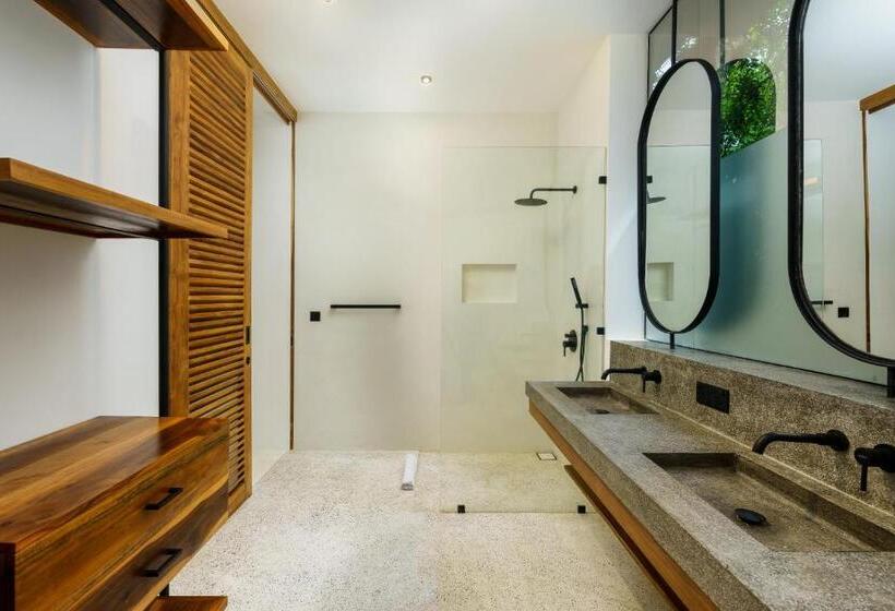 غرفة عائلية, Terra Resort