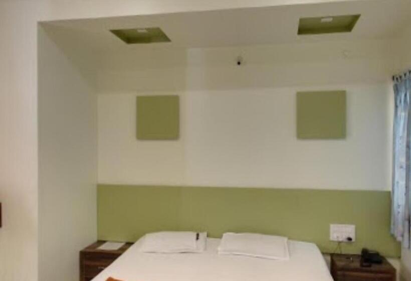 Номер Deluxe, Udayshree Palace Latur