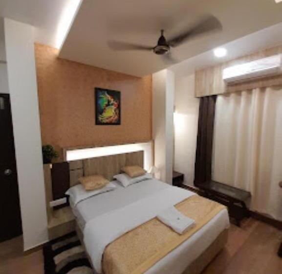 Quarto deluxe, Vardan Residency, Ratnagiri