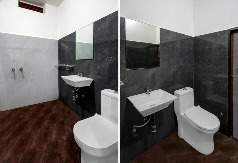 Quarto Triplo Clássico, Oyo Hotel Vishal