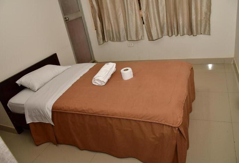 اتاق استاندارد یک نفره, Amazon Hosteleria