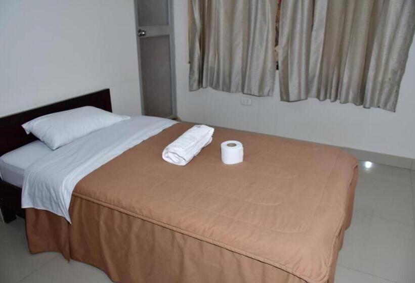 اتاق استاندارد یک نفره, Amazon Hosteleria