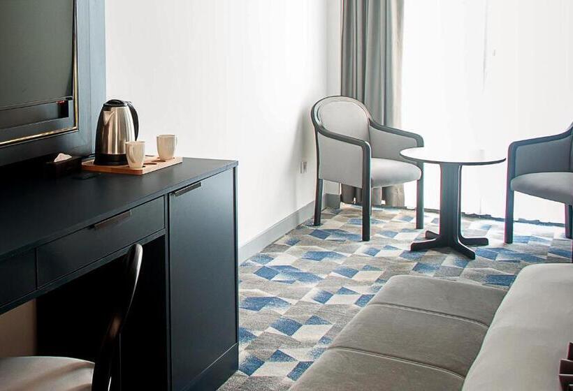 סוויטת ג'וניור, Shelter Inn Hotel & Spa