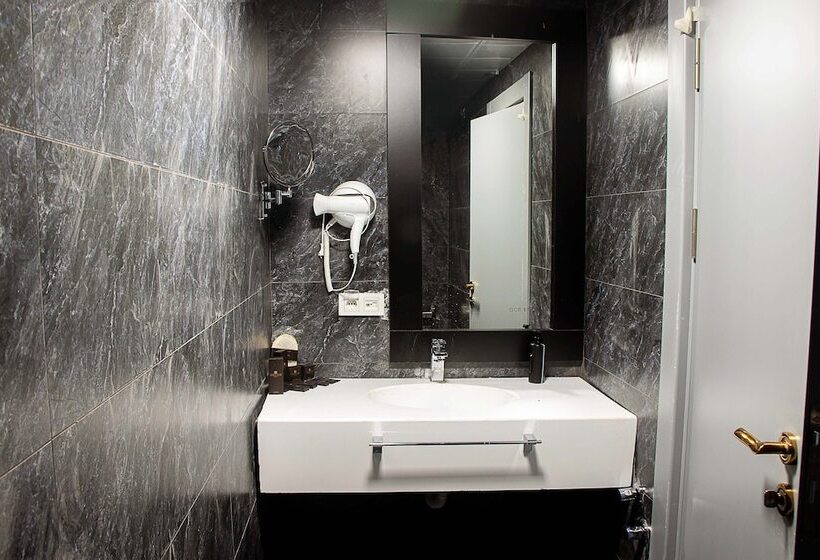 סוויטת ג'וניור, Shelter Inn Hotel & Spa