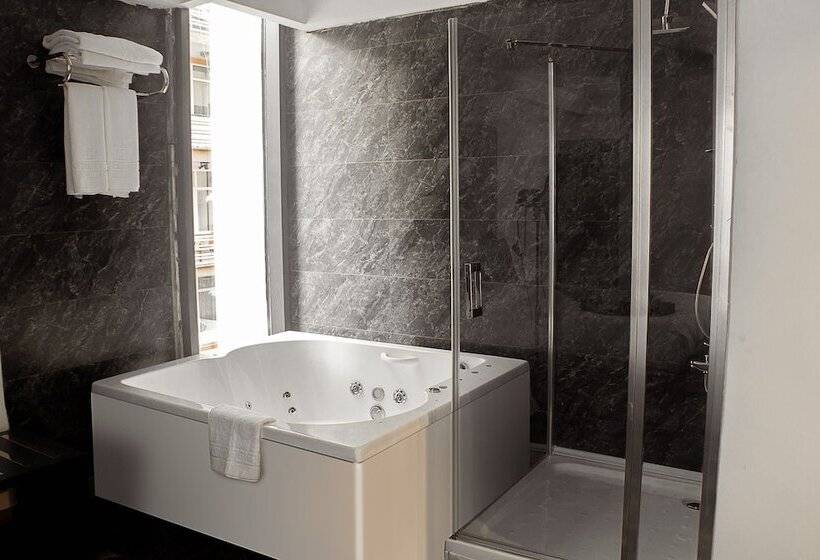 סוויטת ג'וניור, Shelter Inn Hotel & Spa