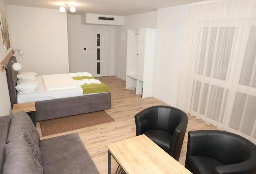اتاق اکونومی, Swiss Apartmani