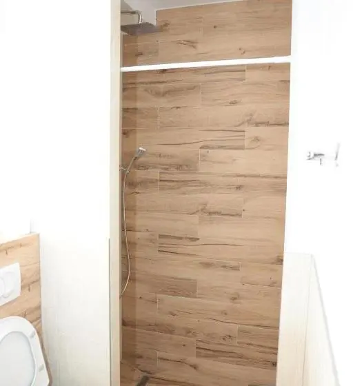 اتاق اکونومی, Swiss Apartmani