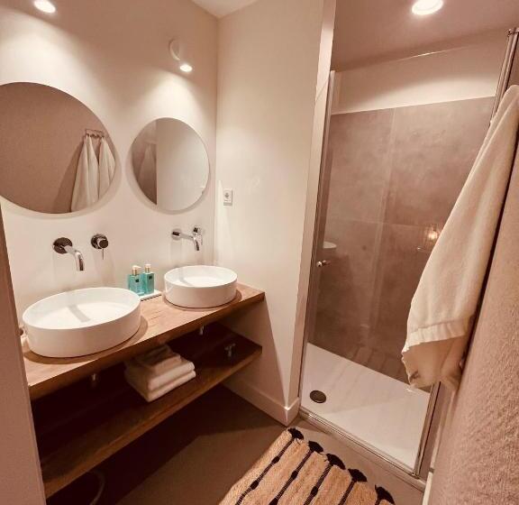 اتاق استاندارد با تراس, Bed And Breakfast 013 City