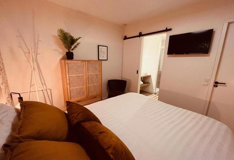 اتاق استاندارد با تراس, Bed And Breakfast 013 City