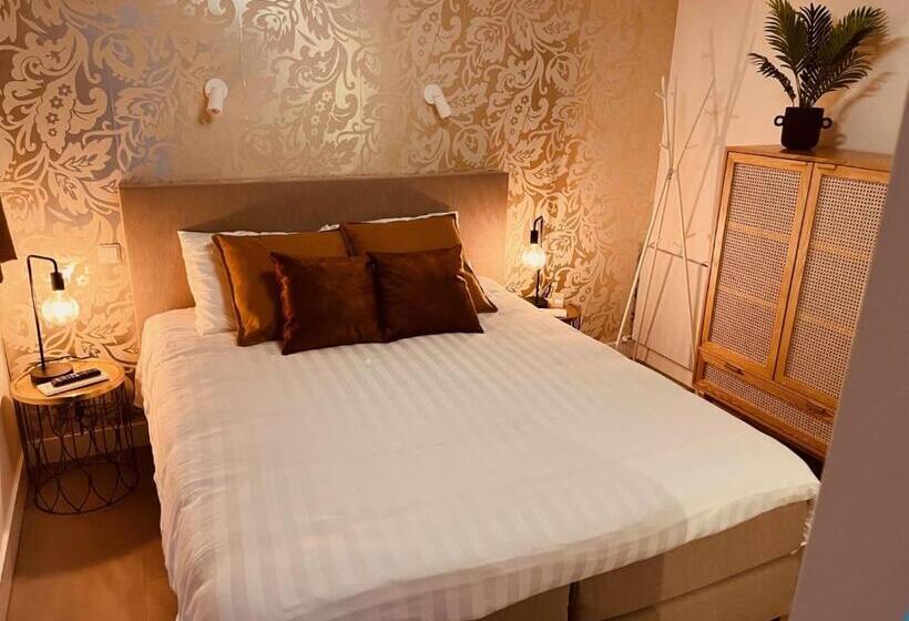 اتاق استاندارد با تراس, Bed And Breakfast 013 City