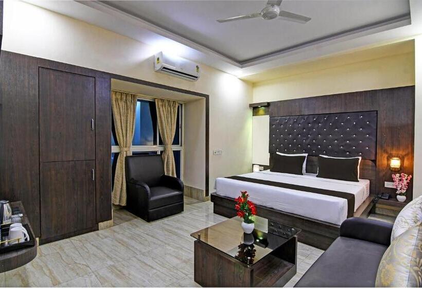 Háromágyas Classic Szoba, Super Townhouse Refresh