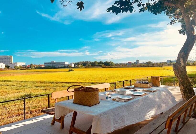 آپارتمان 2 خوابه, Field Villa