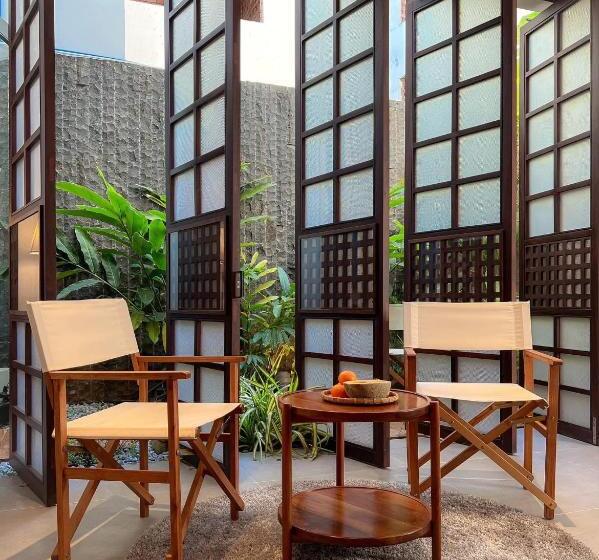 آپارتمان 2 خوابه, Field Villa