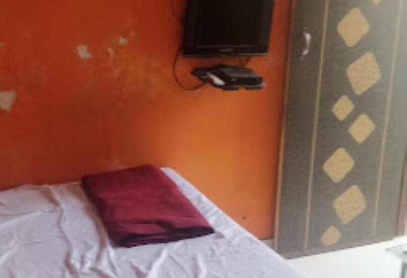 غرفة قياسية, Atithi Satkar Akola