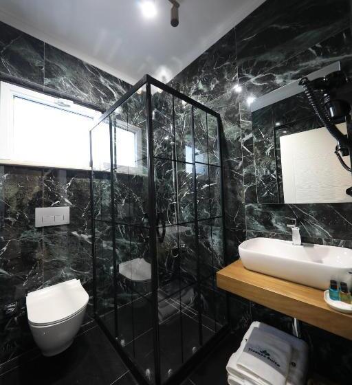 スイート, Treekos Suite