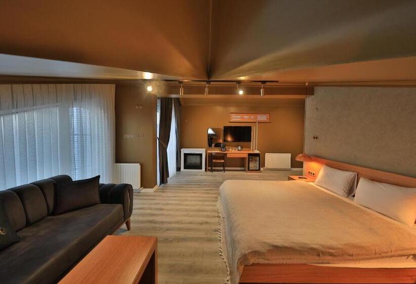 スイート, Treekos Suite