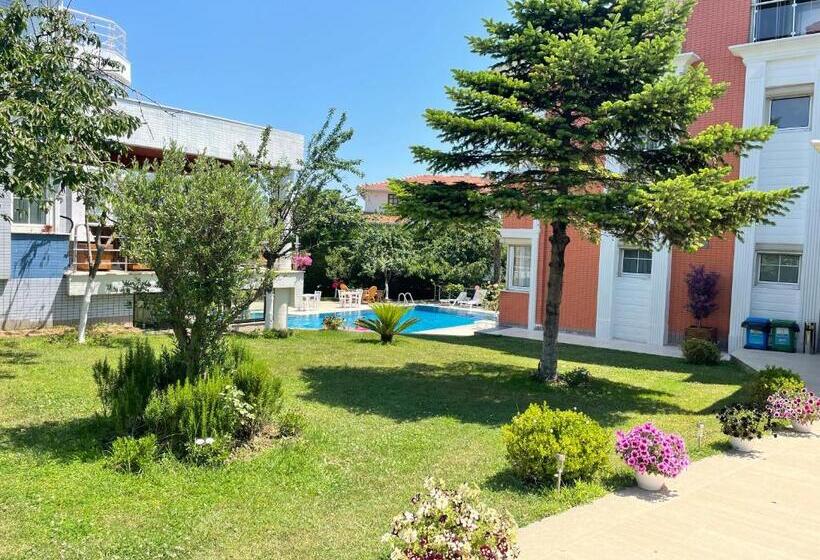 スイート, Treekos Suite