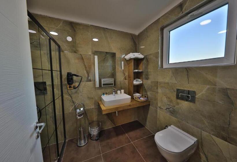 スイート, Treekos Suite