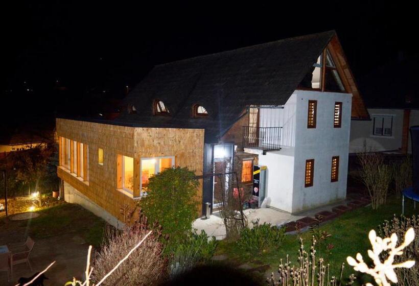 Люкс с Балконом, Casa Cu Magnolii