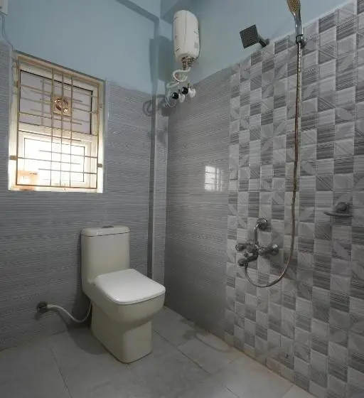 اتاق لوکس خانوادگی, Paradise Villas Duplex 5bhk A Golden Group Of Premium Home Stays Tirupati