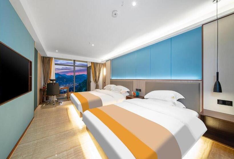 Семейный Номер, Phoenix Best River View B&b