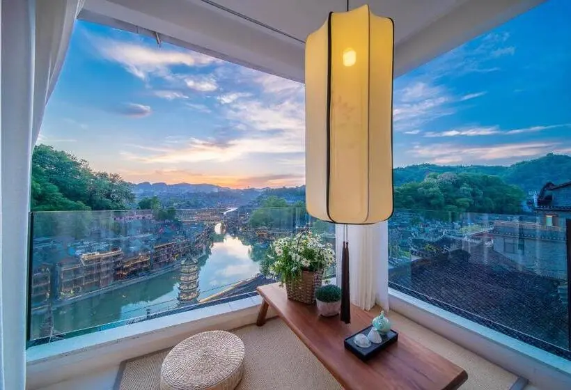 クイーンサイズベッドのスタンダードルーム, Phoenix Best River View B&b