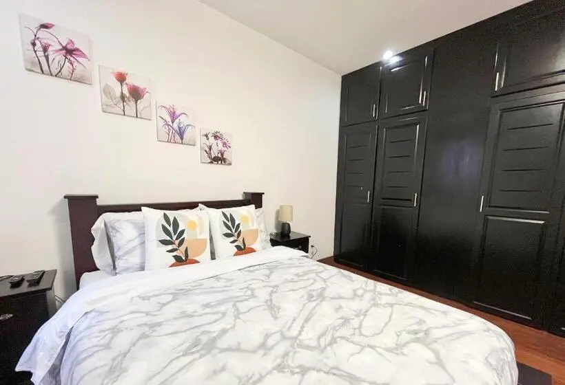 اتاق استاندارد با سرویس بهداشتی مشترک, Viva Guest House