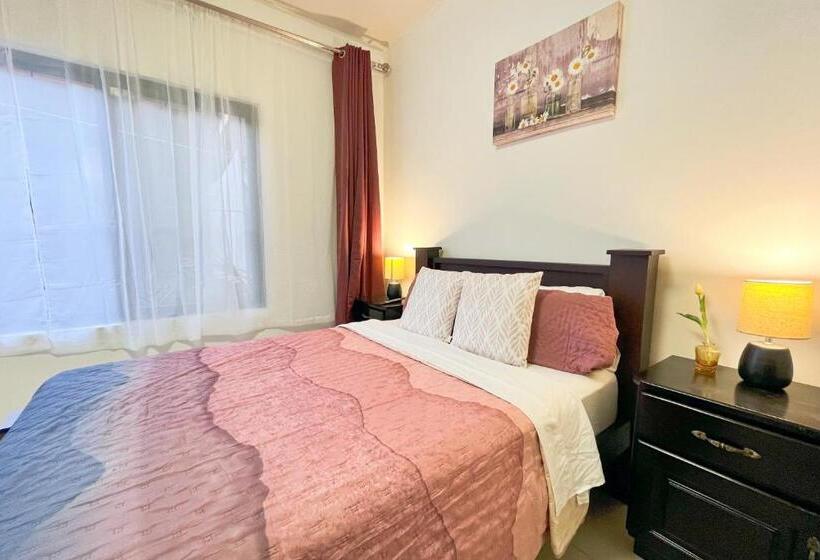 اتاق استاندارد با سرویس بهداشتی مشترک, Viva Guest House