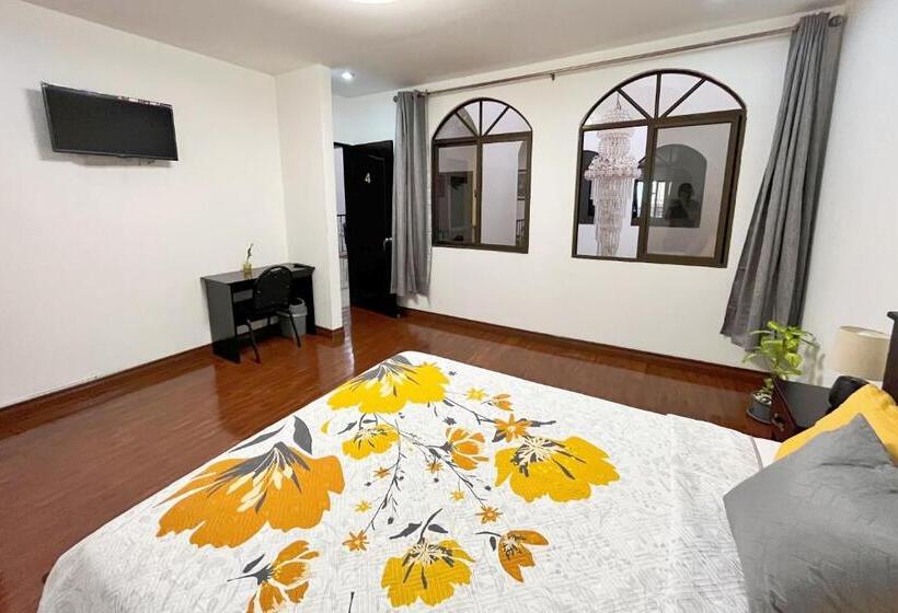 اتاق استاندارد با سرویس بهداشتی مشترک, Viva Guest House