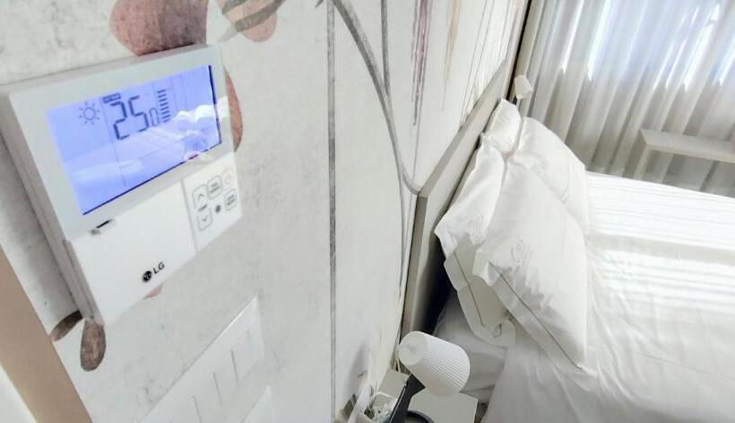 سوییت خانوادگی, Effe4 Lovely Room