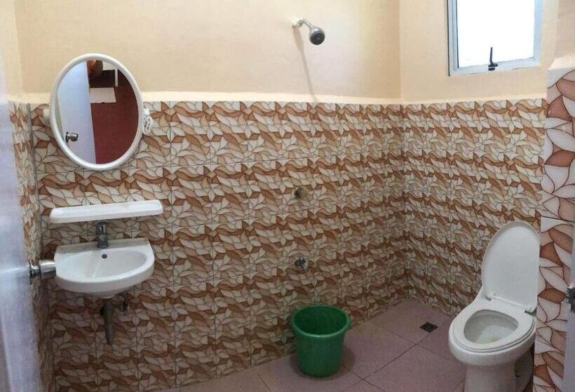 اتاق خانوادگی, Azzura Budget Rooms