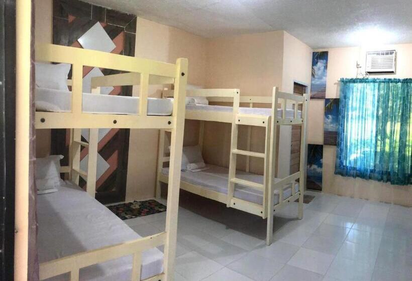 اتاق اکونومی, Azzura Budget Rooms