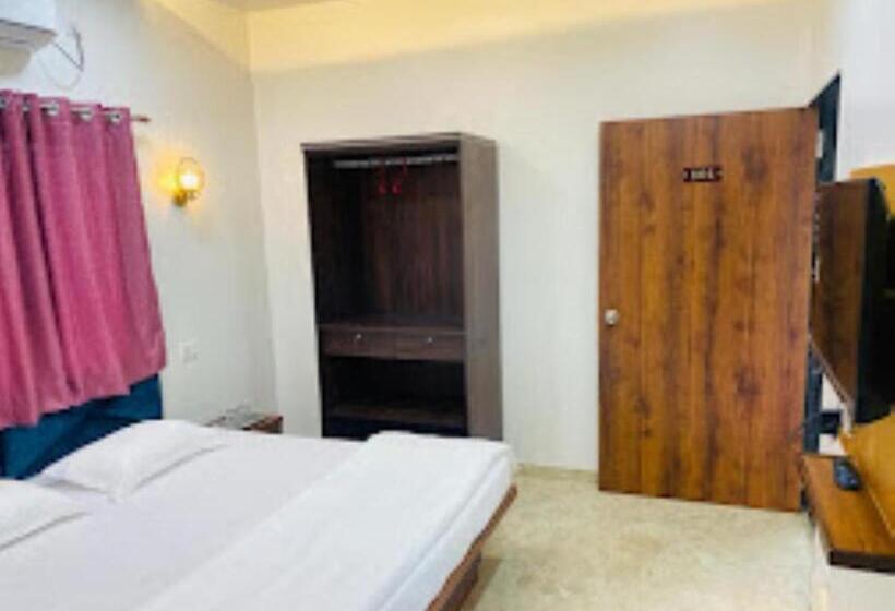 חדר סטנדרט, Country In Lodging, Satara