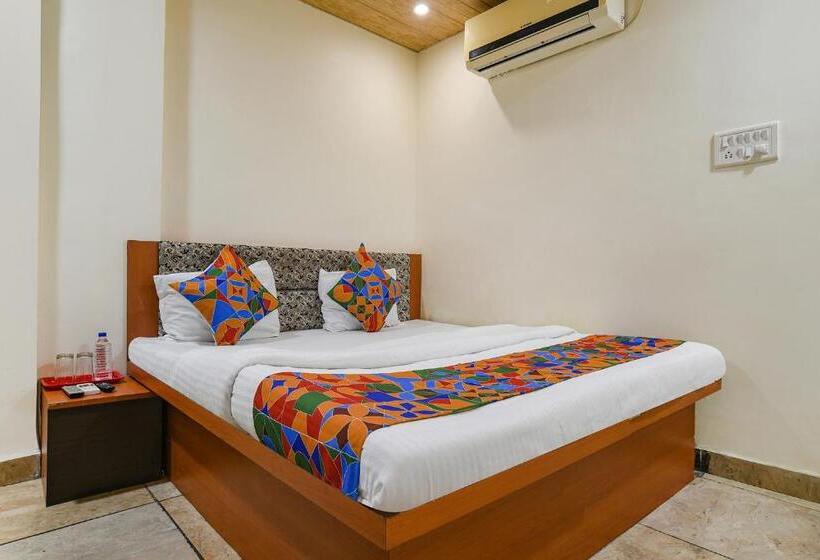 Superior Room, Fabexpress Brahmasmi