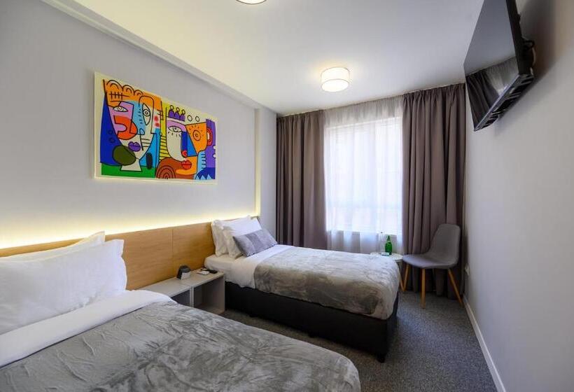 스탠다드 룸, Location