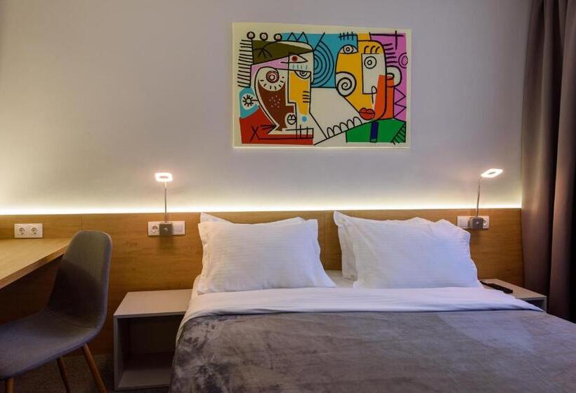 스탠다드 스튜디오, Location