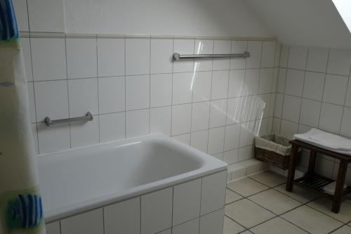 스탠다드 룸, Minjo