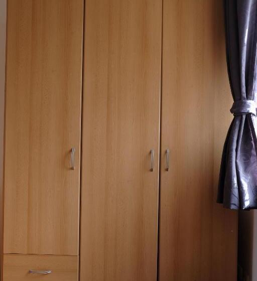 디럭스 룸, Minjo