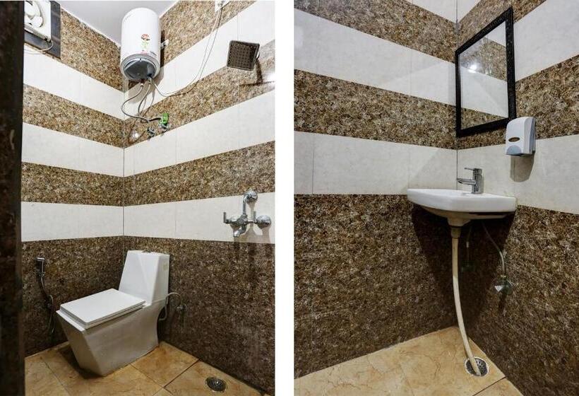 Klassiskt Trippelrum, Omi Inn Manesar