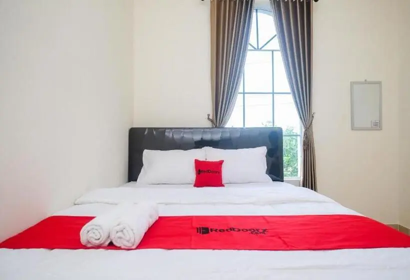 スタンダードルーム, Reddoorz Near Terminal Bus Purwokerto