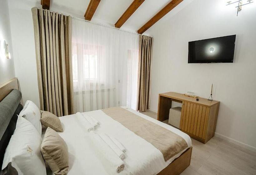 חדר לארבעה סטנדרטי עם מרפסת, Casa Mecva