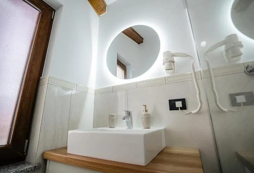 اتاق استاندارد چهار تخته, Casa Mecva