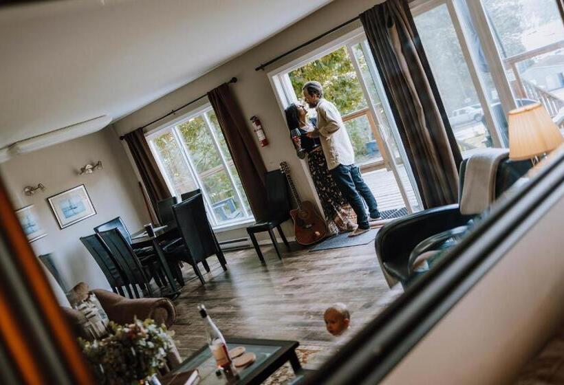 2 Yatak Odalı Süit, Page S Inn On Silva Bay