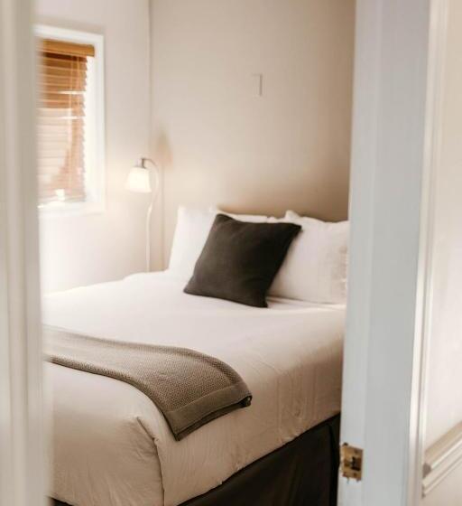 2 Yatak Odalı Süit, Page S Inn On Silva Bay