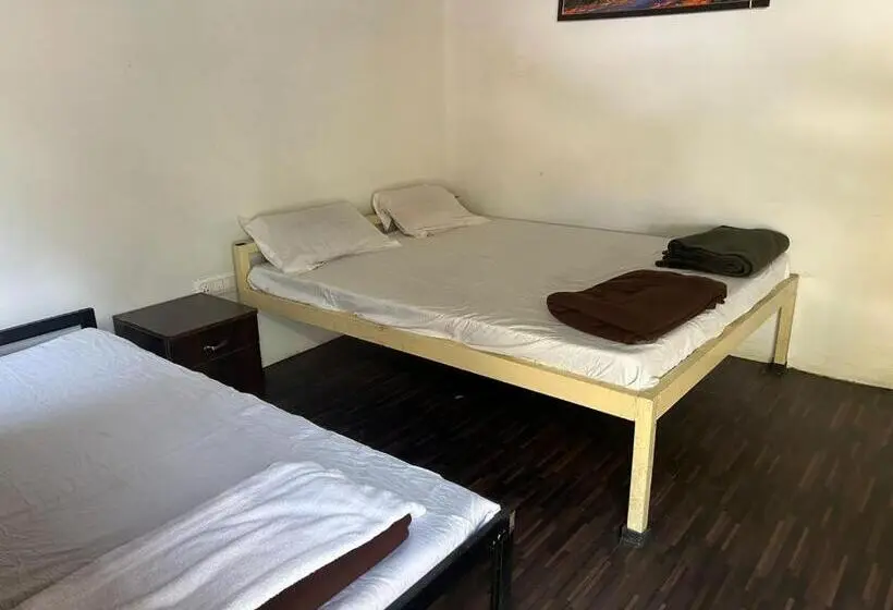 デラックスルーム, The Family And Friends Resort Rishikesh