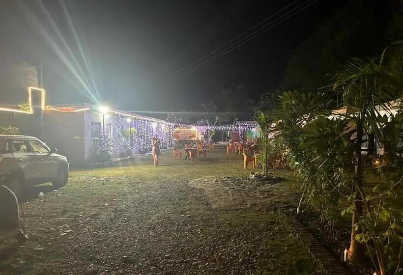 エコノミーシングルルーム, The Family And Friends Resort Rishikesh