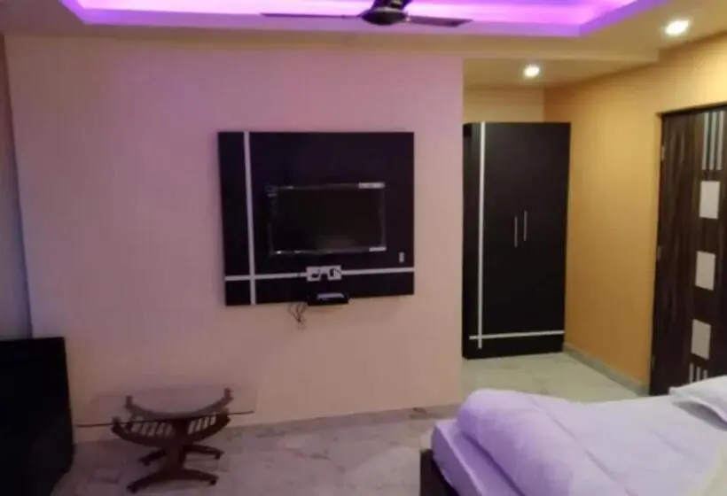Chambre Triple Deluxe, Aviani New Digha