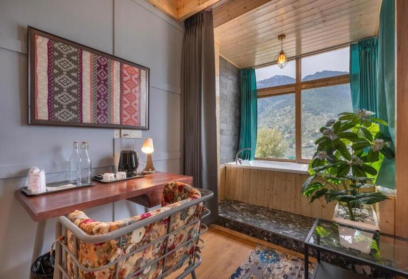 اتاق استاندارد با تخت بزرگ, Echor Himalayan Heights Luxe Manali