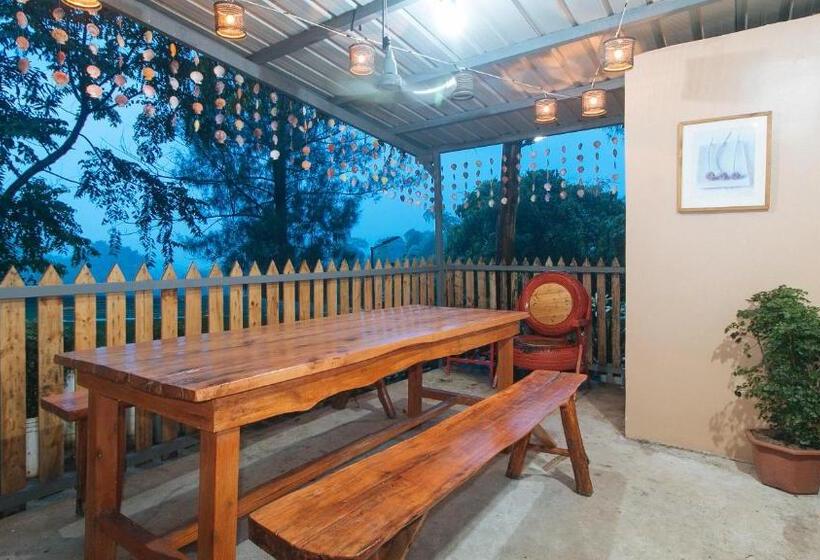 ویلای 1 خوابه, Reddoorz @ Cristina S Hideaway Resort Tanay